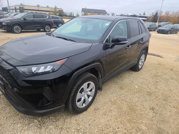 Toyota Rav4 2025 photo 2