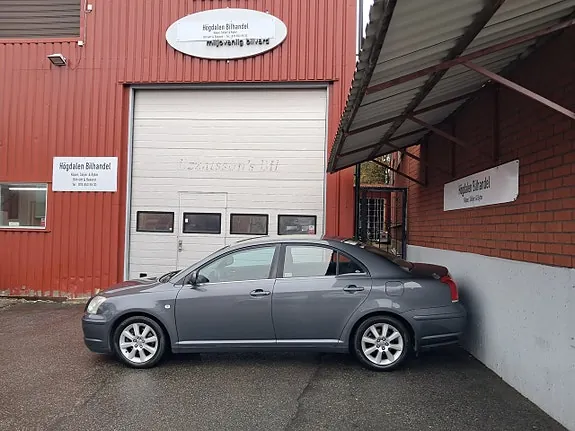 Toyota Avensis 2006 photo 5