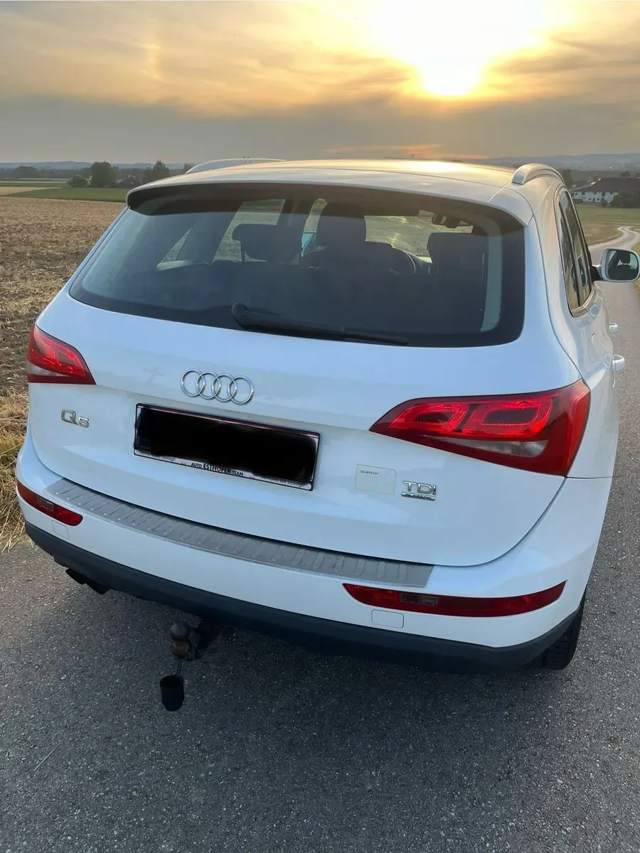 Audi Q5 2012 photo 2