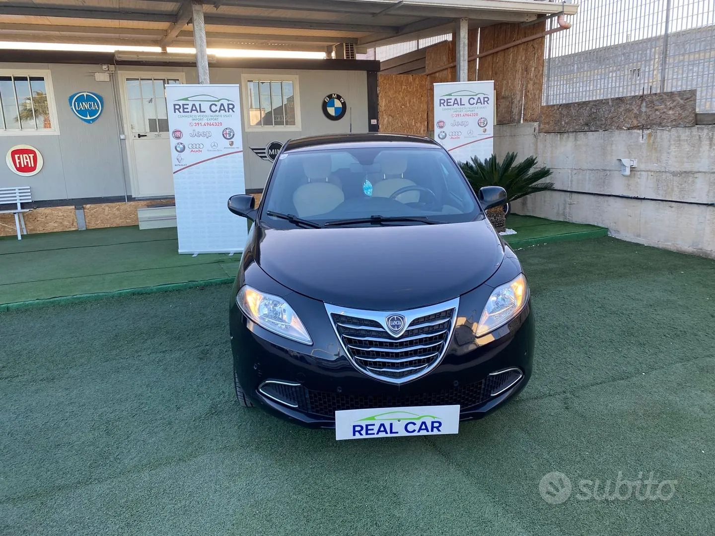 Lancia Ypsilon 2012 photo 2