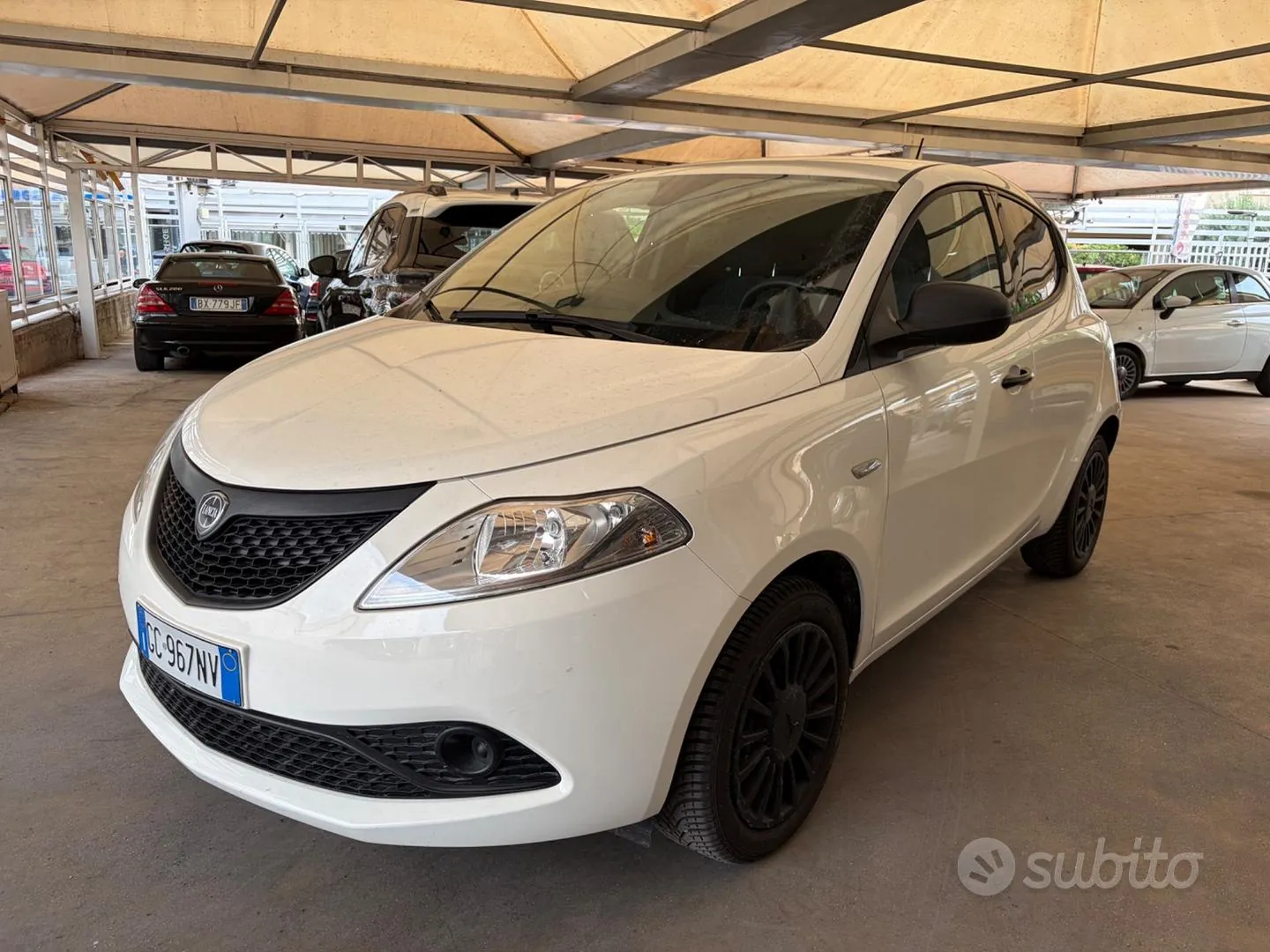Lancia Ypsilon