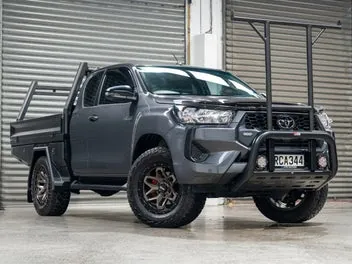 Toyota Hilux 2025 photo 2