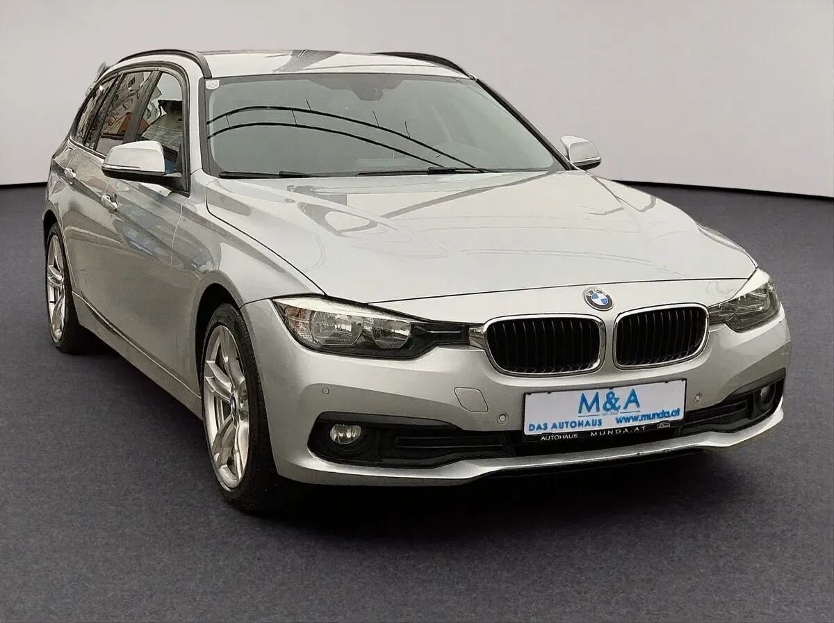 BMW 3 Series 2016 photo 3