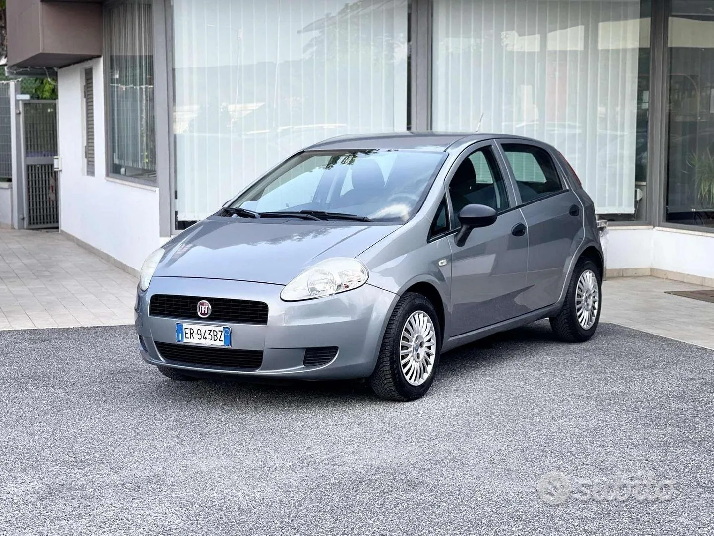 Fiat Punto 2013 photo 3