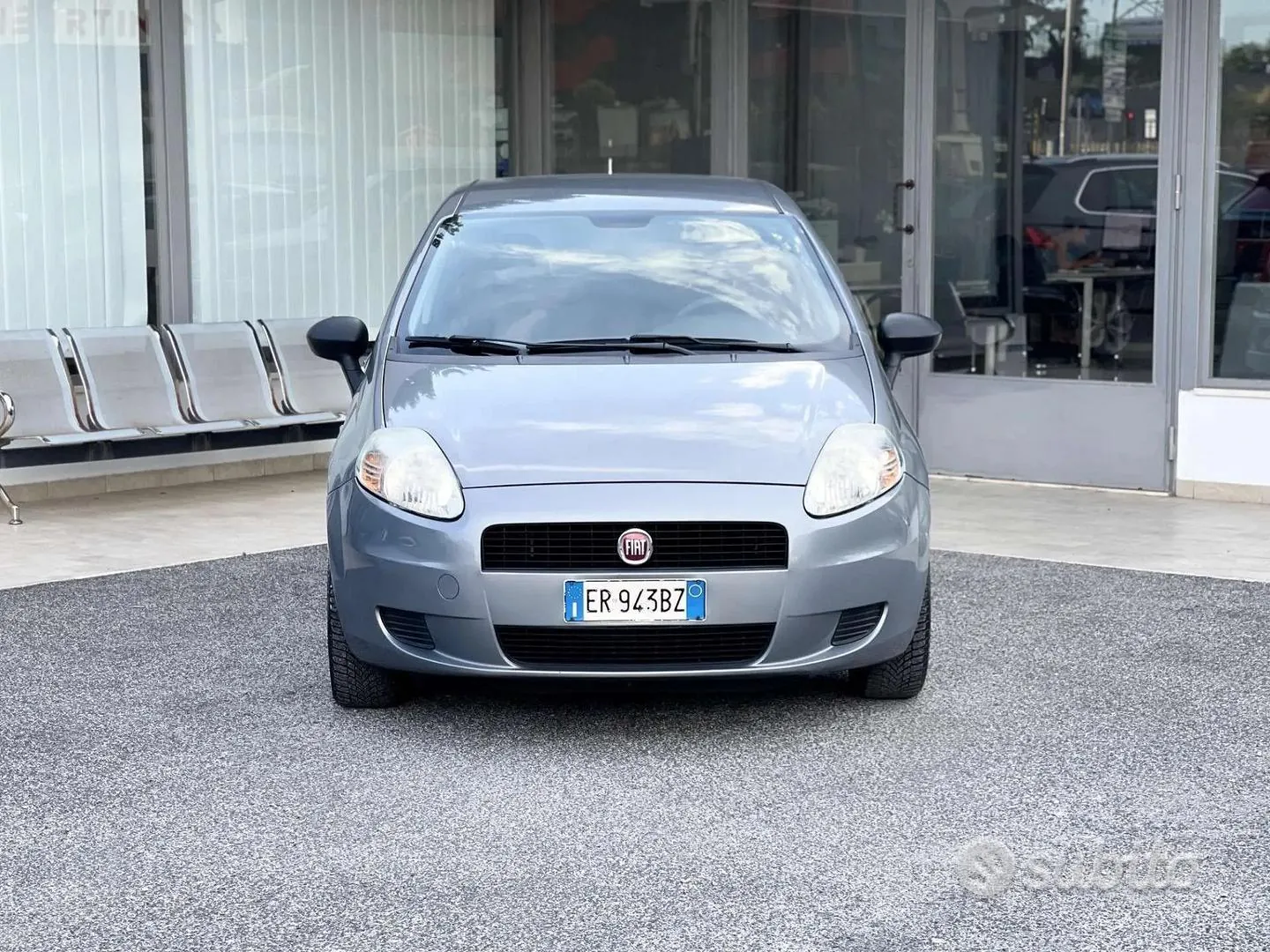 Fiat Punto 2013 photo 2