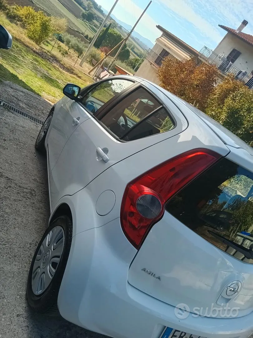 Opel Agila 2010 photo 2
