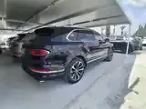 Bentley Bentayga 2023 photo 5
