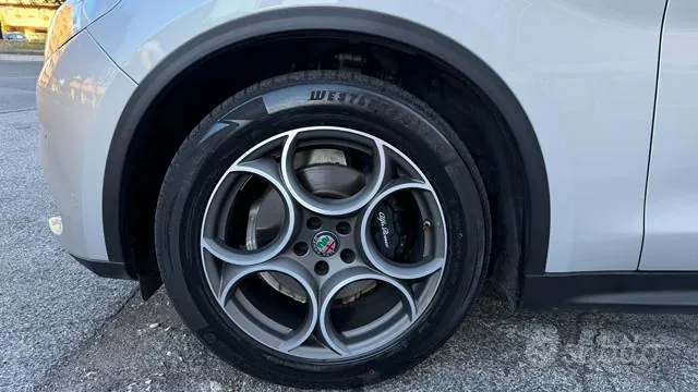 Alfa Romeo Stelvio 2020 photo 4