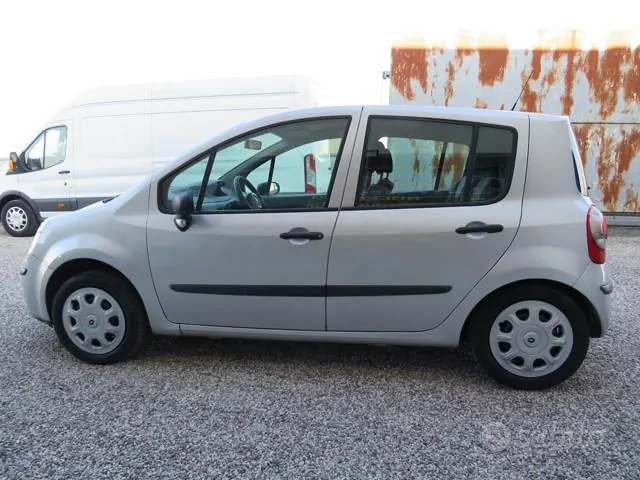 Renault Modus 2007 photo 2