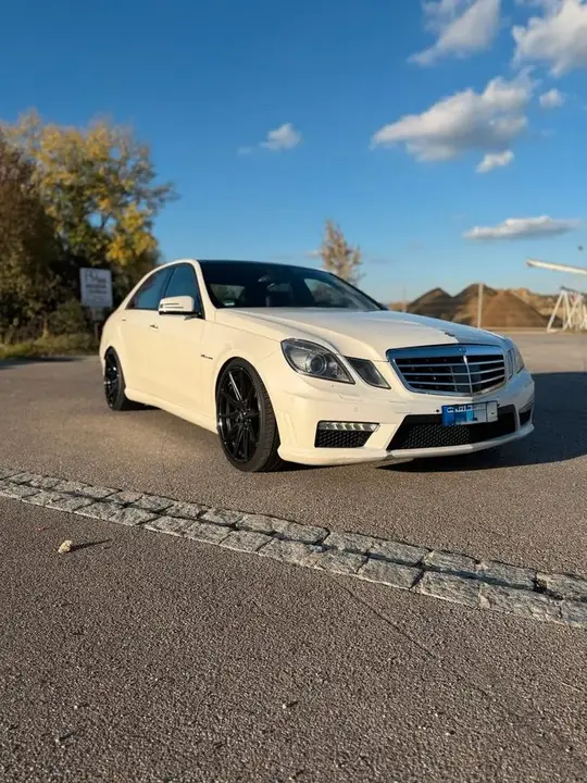 Mercedes-Benz E63 Amg