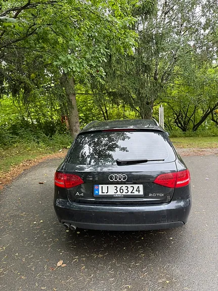 Audi A4 2010 photo 4