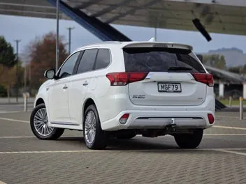 Mitsubishi Outlander 2019 photo 3