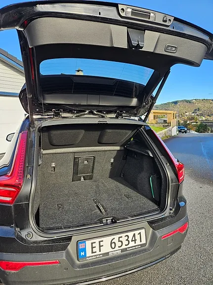 Volvo Xc40 2023 photo 5