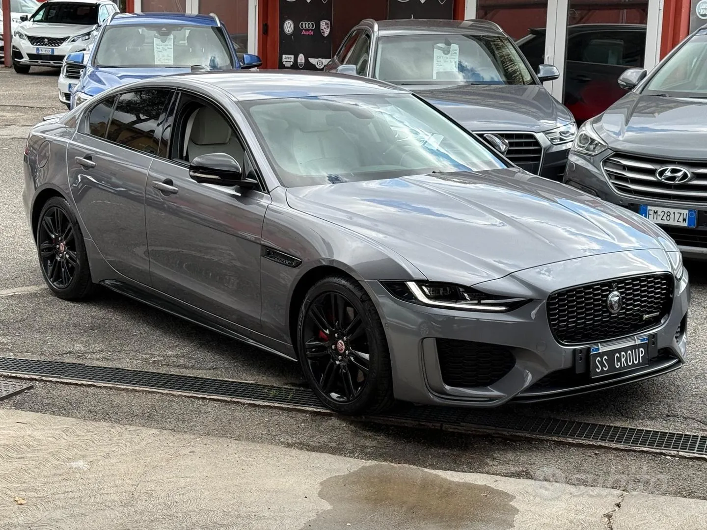 Jaguar Xe
