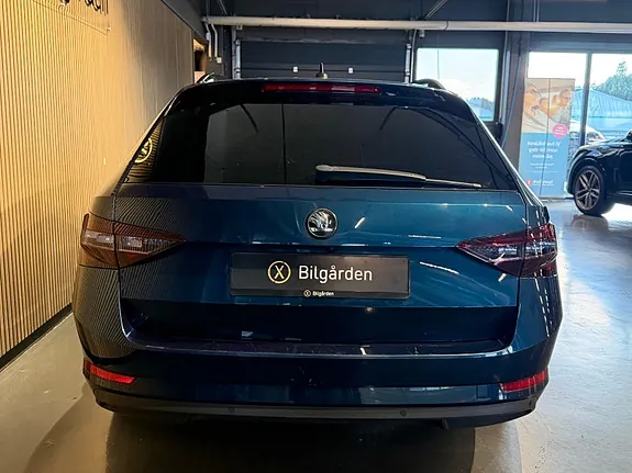 Skoda Superb 2019 photo 5