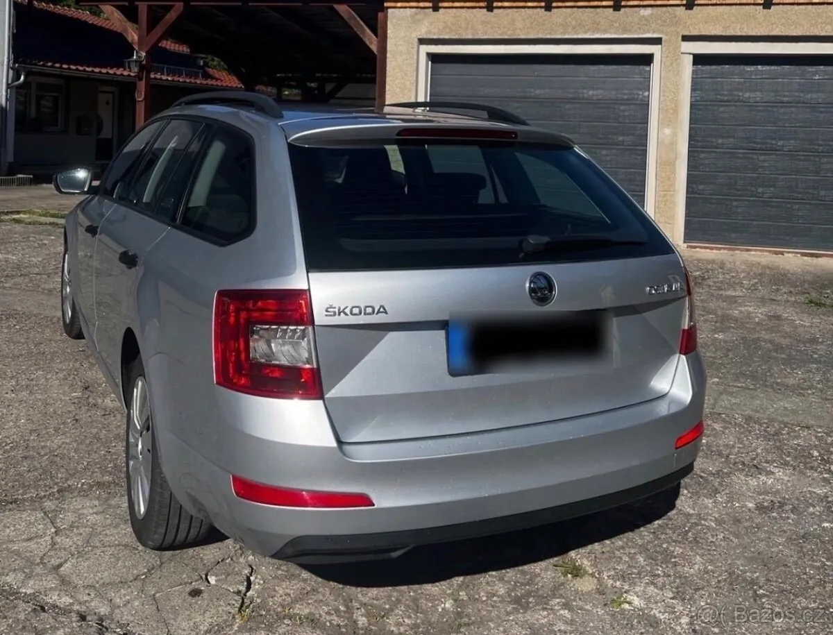Skoda Octavia 2015 photo 2