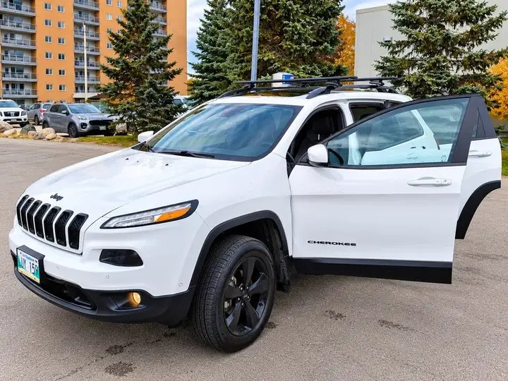 Jeep Cherokee 2017 photo 2