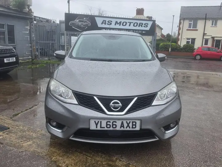 Nissan Pulsar 2016 photo 2