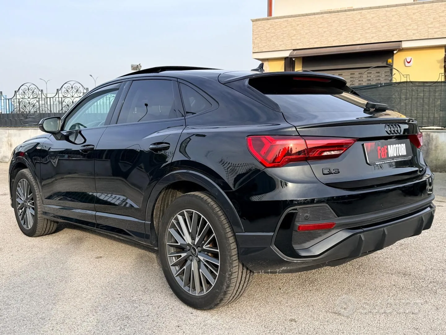 Audi Q3 2022 photo 4
