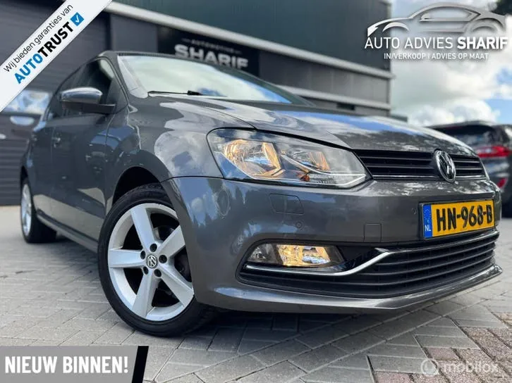 Volkswagen Polo 2015 photo 2