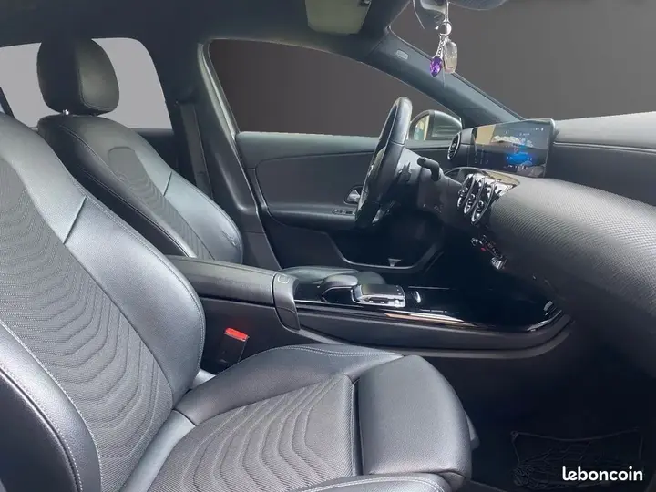 Mercedes-Benz A-Class 2018 photo 5