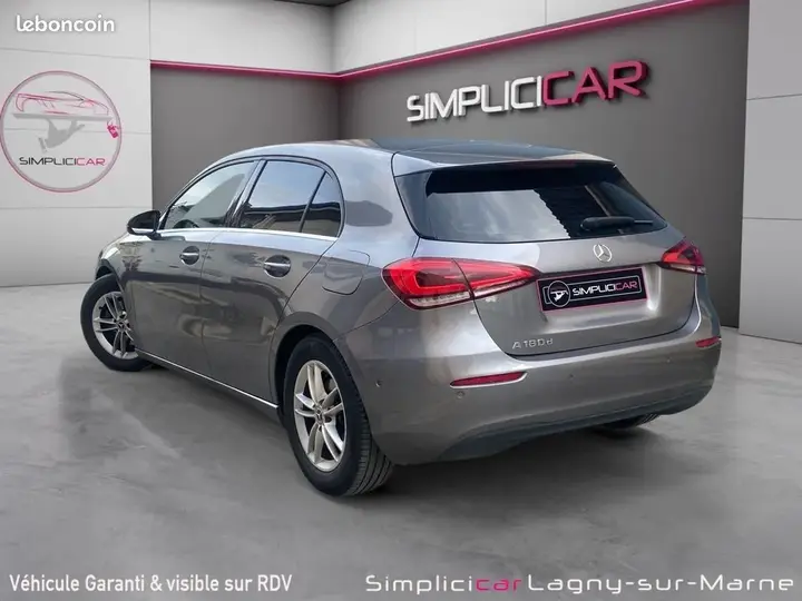Mercedes-Benz A-Class 2018 photo 3