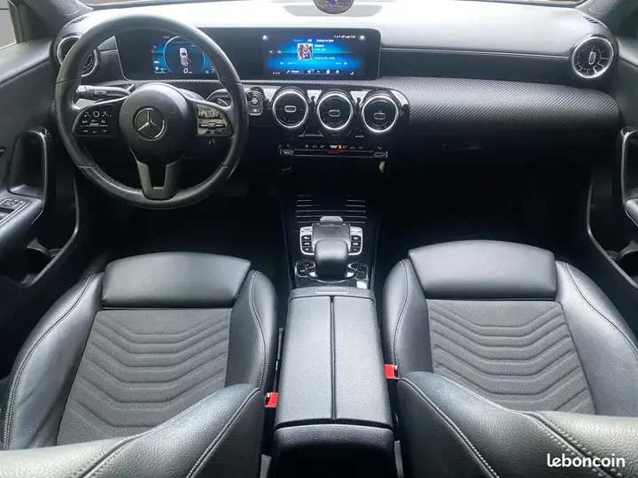 Mercedes-Benz A-Class 2018 photo 2