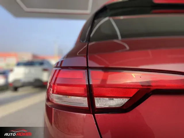 Audi A4 Avant 2018 photo 4