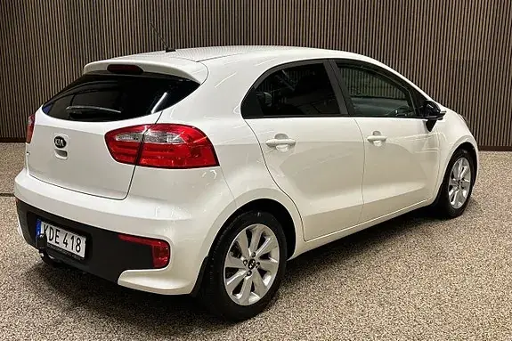 Kia Rio 2016 photo 4