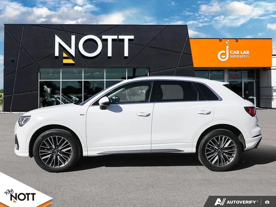 Audi Q3 2022 photo 3