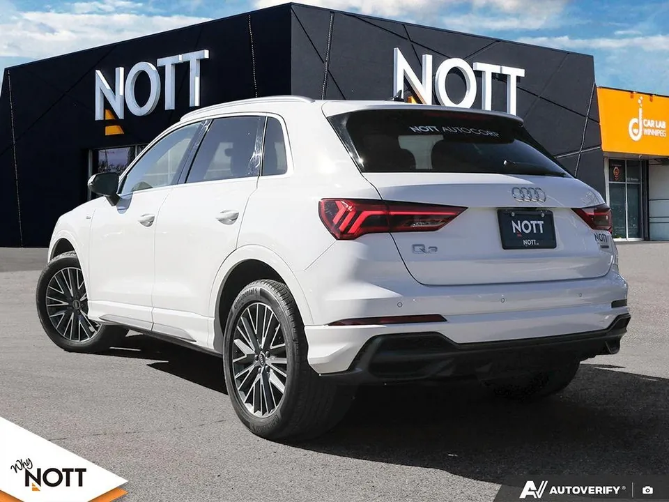 Audi Q3 2022 photo 4