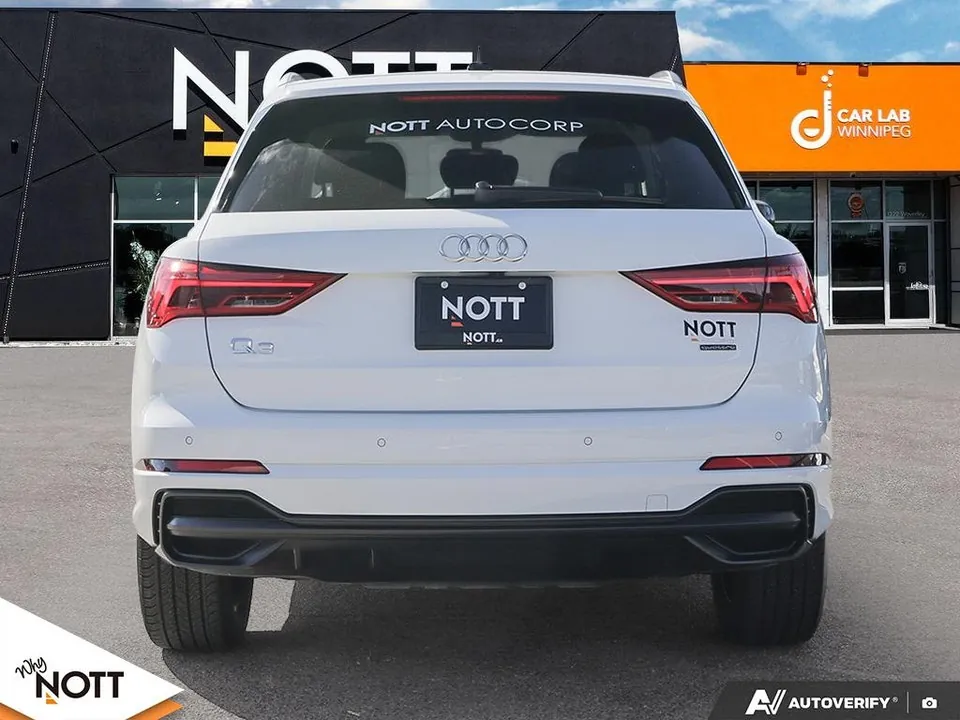 Audi Q3 2022 photo 5