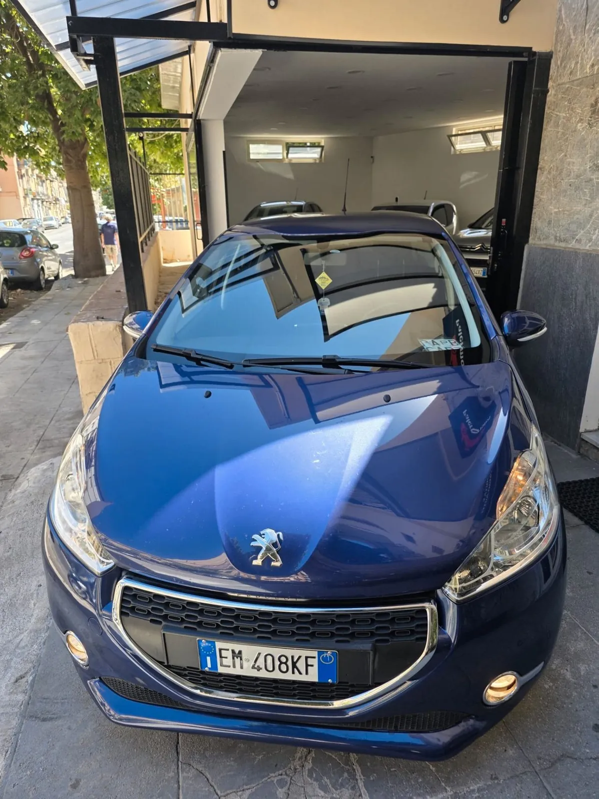 Peugeot 208 2013 photo 3