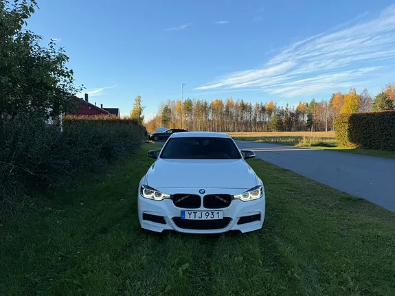 BMW 330I