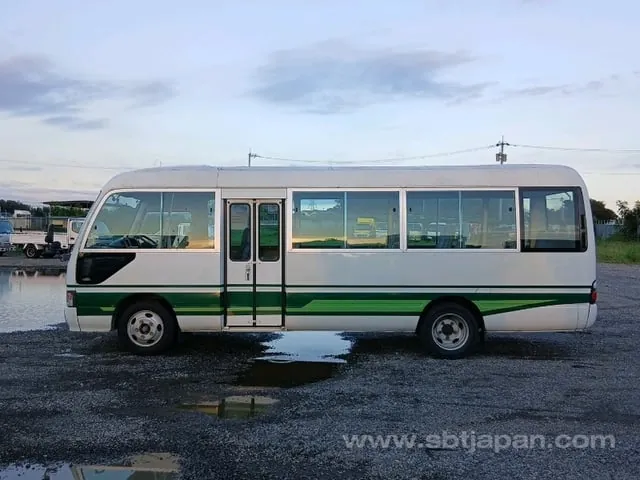 Toyota Coaster 2003 photo 3