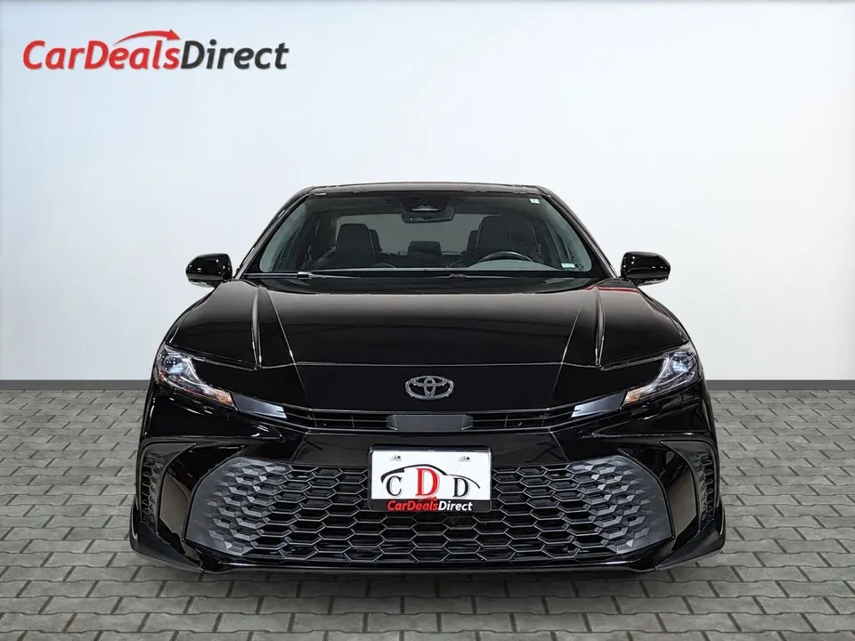 Toyota Camry 2026 photo 2