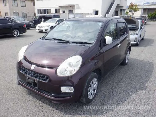 Toyota Passo Plus Hana 2016 photo 2