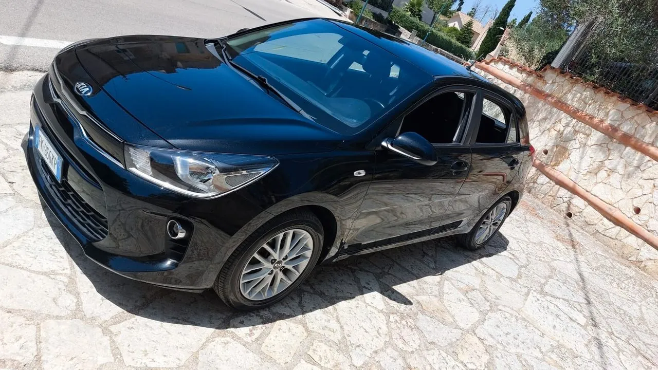 Kia Rio 2017 photo 2