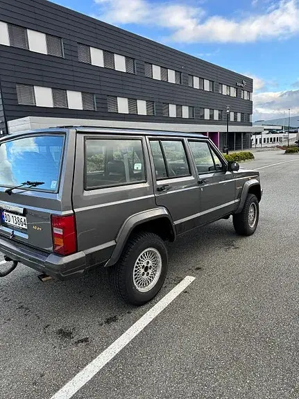 Jeep Cherokee 1989 photo 4