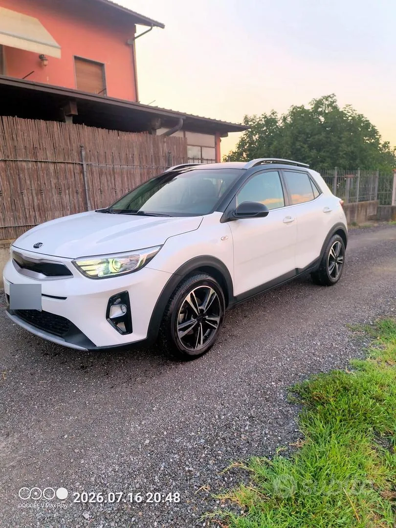 Kia Stonic 2018 photo 2