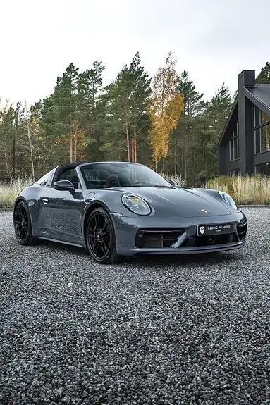 Porsche 911 Targa 4 Gts 2024 photo 2