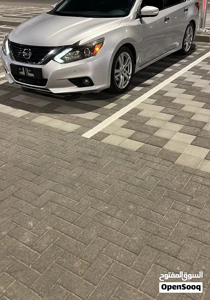 Nissan Altima 2017 photo 2