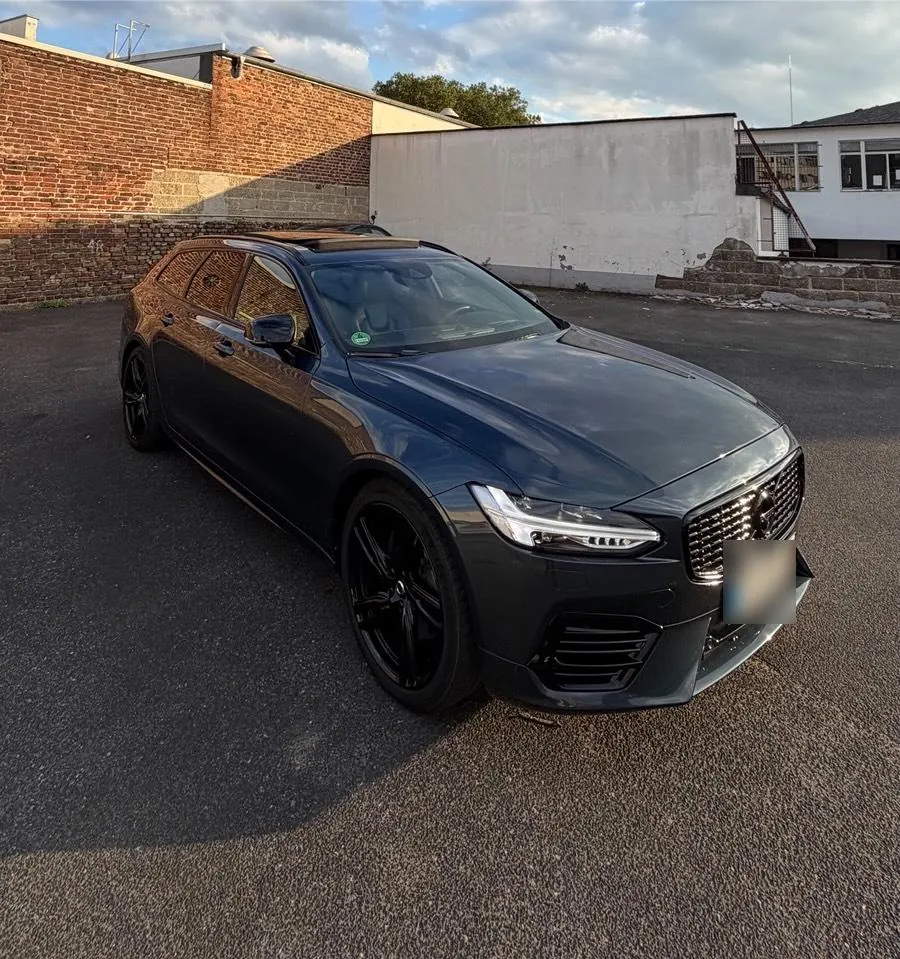 Volvo V90
