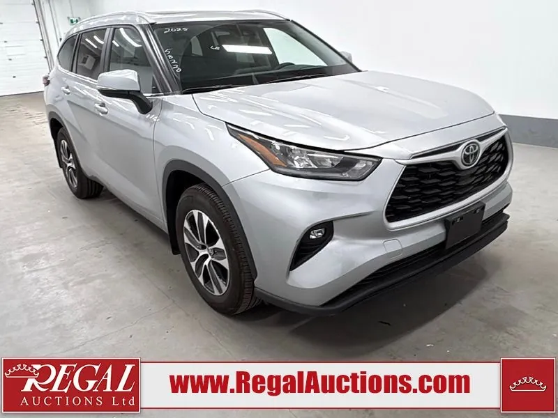 Toyota Highlander 2025 photo 2