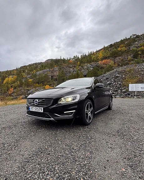 Volvo V60 2016 photo 2