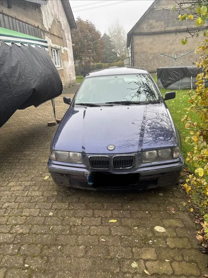 BMW 316I