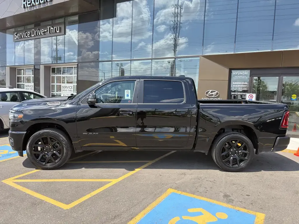 Ram 1500 2025 photo 2