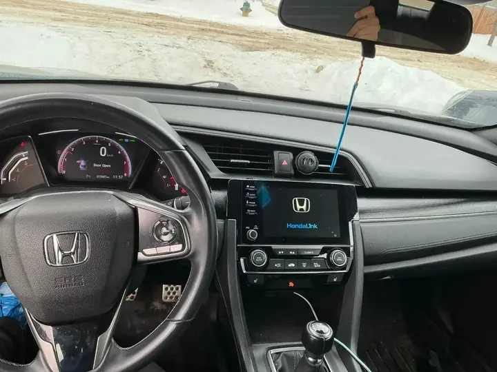 Honda Civic 2020 photo 2