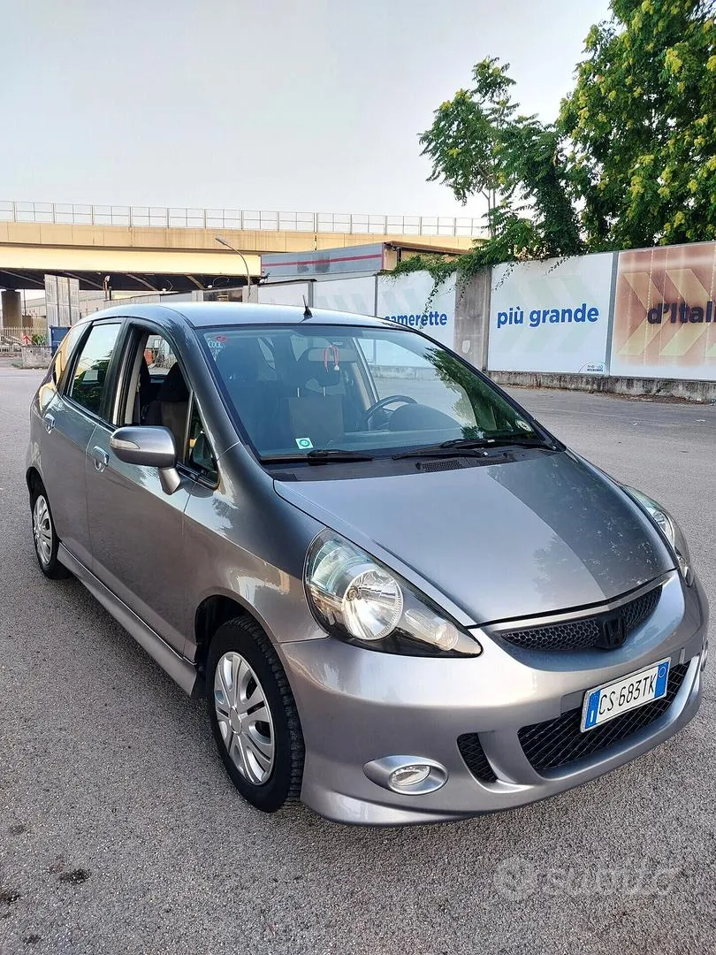 Honda Jazz 2004 photo 3