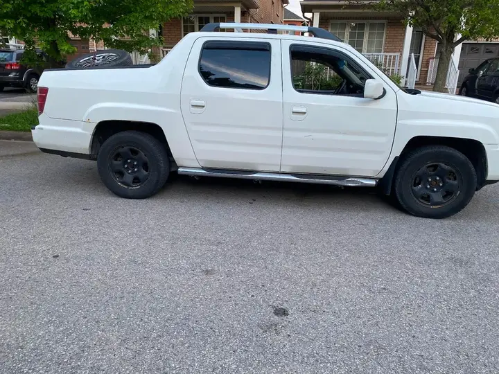 Honda Ridgeline 2011 photo 4